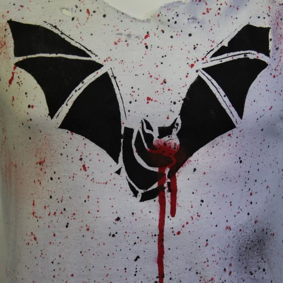 Vampire Bat Blood T-shirt Handmade Distressed - Picture 2 of 3